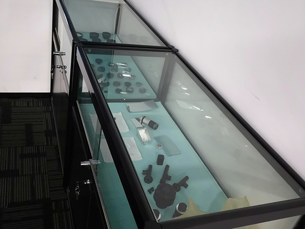 大簡(jiǎn)光學(xué)-樣品展示柜